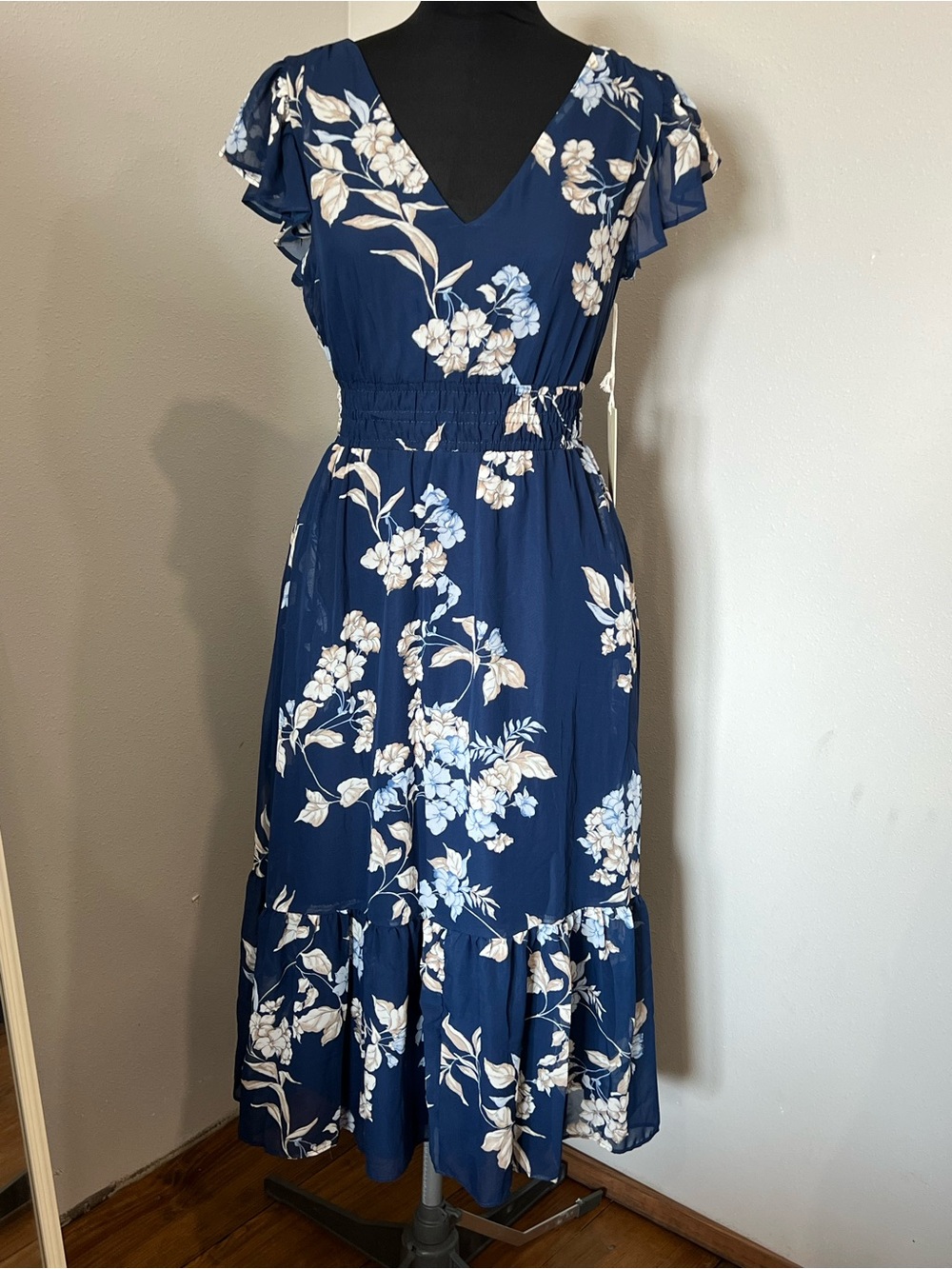 NEW! Joie Navy Floral V-Neck Tiered Midi Dress Medium Flowy Feminine Lined